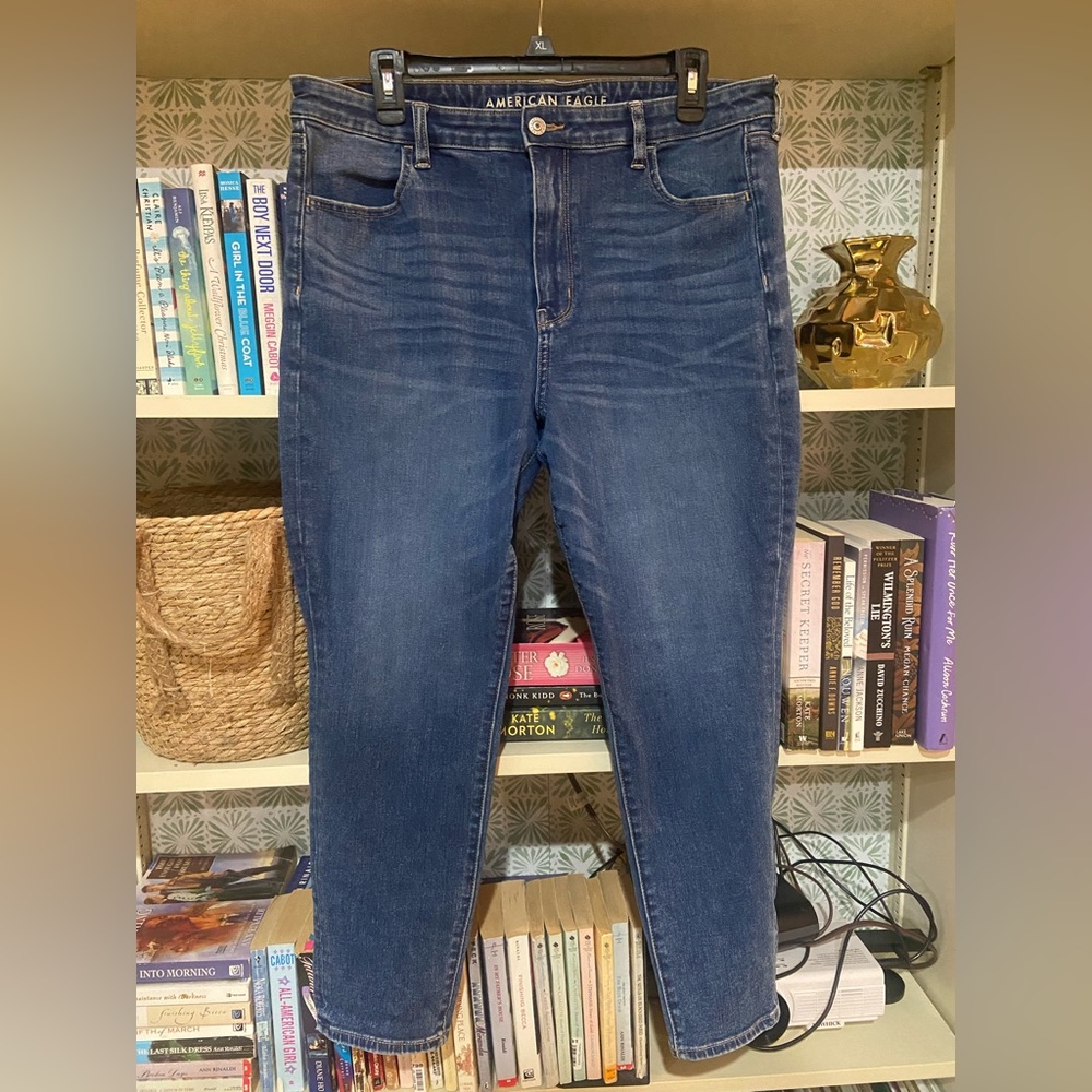 American Eagle Super Hi-Rise Jegging 16 short
